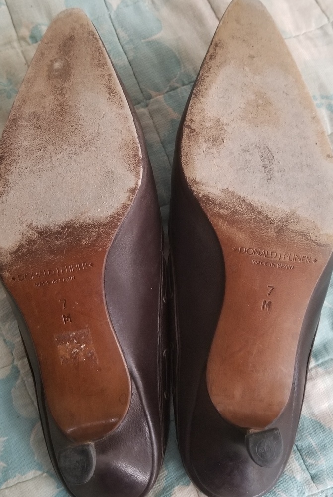Donald J Pliner heeled loafer - Picture 6 of 6